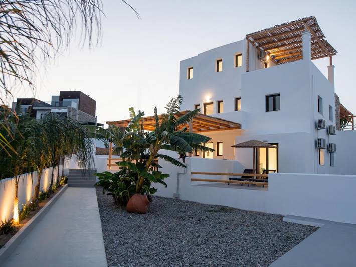 Ferienwohnung für 3 Personen, mit Balkon und Terrasse sowie Garten und Pool in Lachania - 2