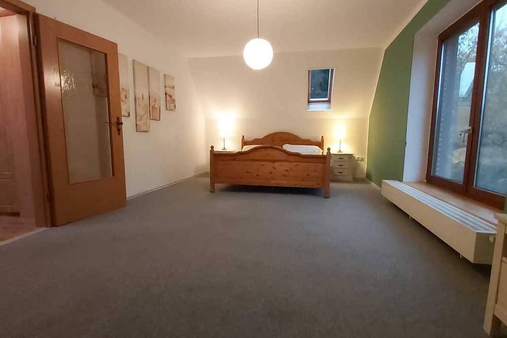 Ganze Wohnung, Gemütliches Og im Wandergebiet in der Nähe eines Naturschutzgebietes in Hipstedt, Cuxland