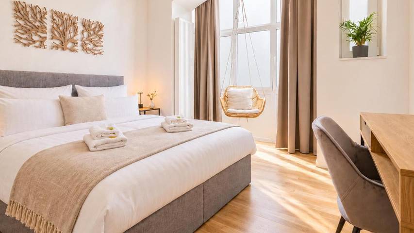 Ferienwohnung für 8 Personen, mit Terrasse und Ausblick in Stuttgart