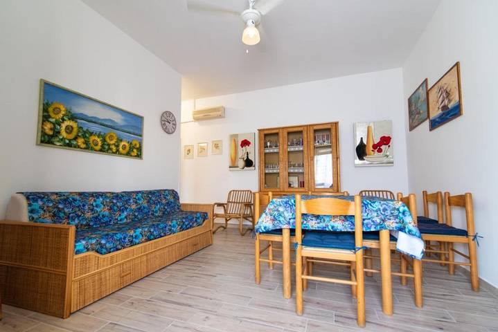 Appartement de vacances pour 5 personnes, avec balcon ainsi que jardin et vue