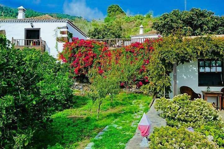 Ferienhaus für 3 Personen, mit Garten und Balkon