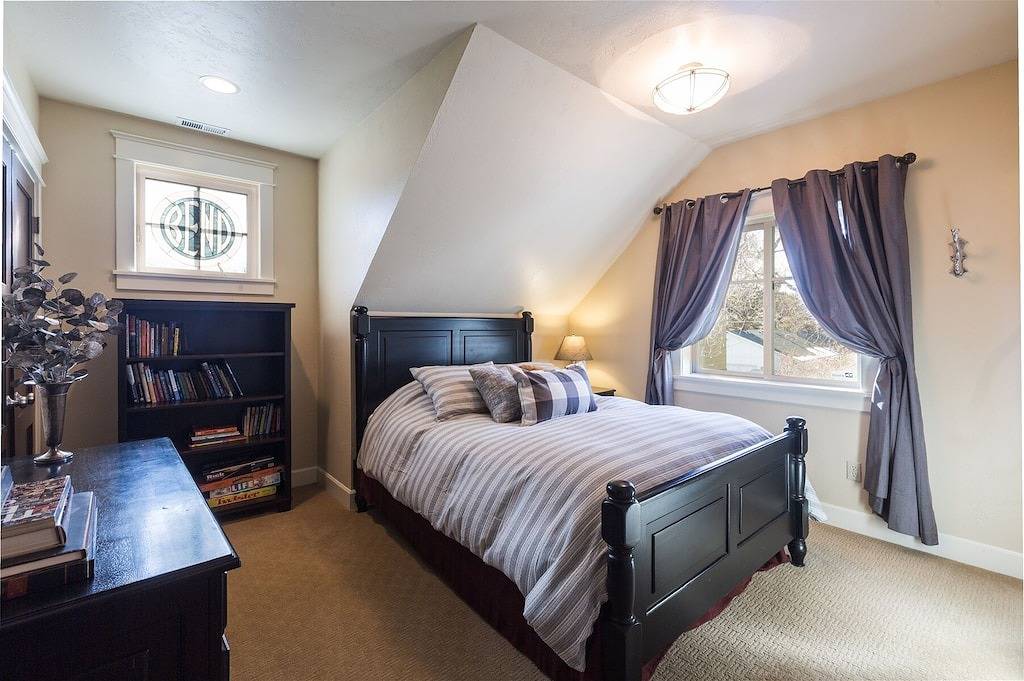 Bluebird Day - Harmon Park Bungalow Außergewöhnliche Lage Fahrrad oder zu Fuß überall in Bend, Mt. Bachelor