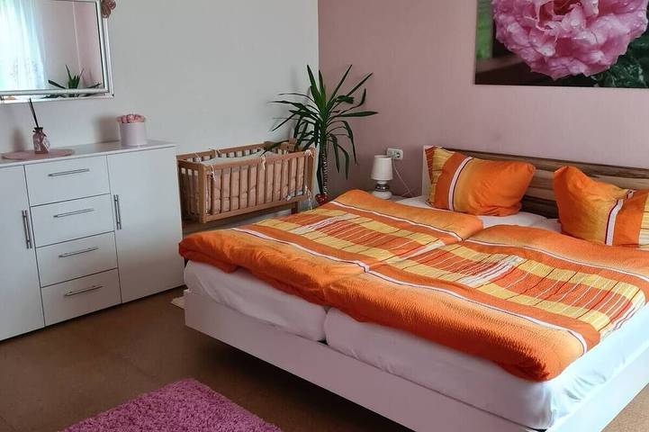 Ferienwohnung für 4 Personen, mit Terrasse in Neuweiler