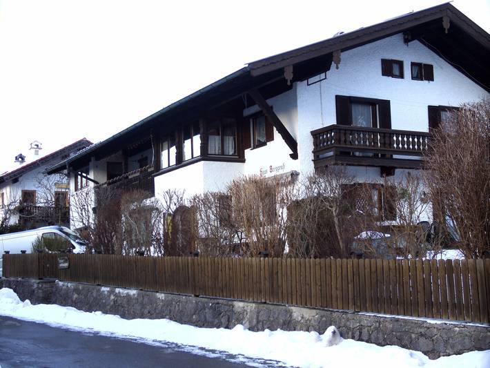 Ferienwohnung für 3 Personen, mit Balkon und Terrasse sowie Garten in Ruhpolding