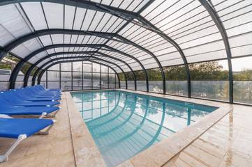 Maison de campagne pour 2 personnes, avec terrasse et piscine à Saint-Rémy-sur-Durolle