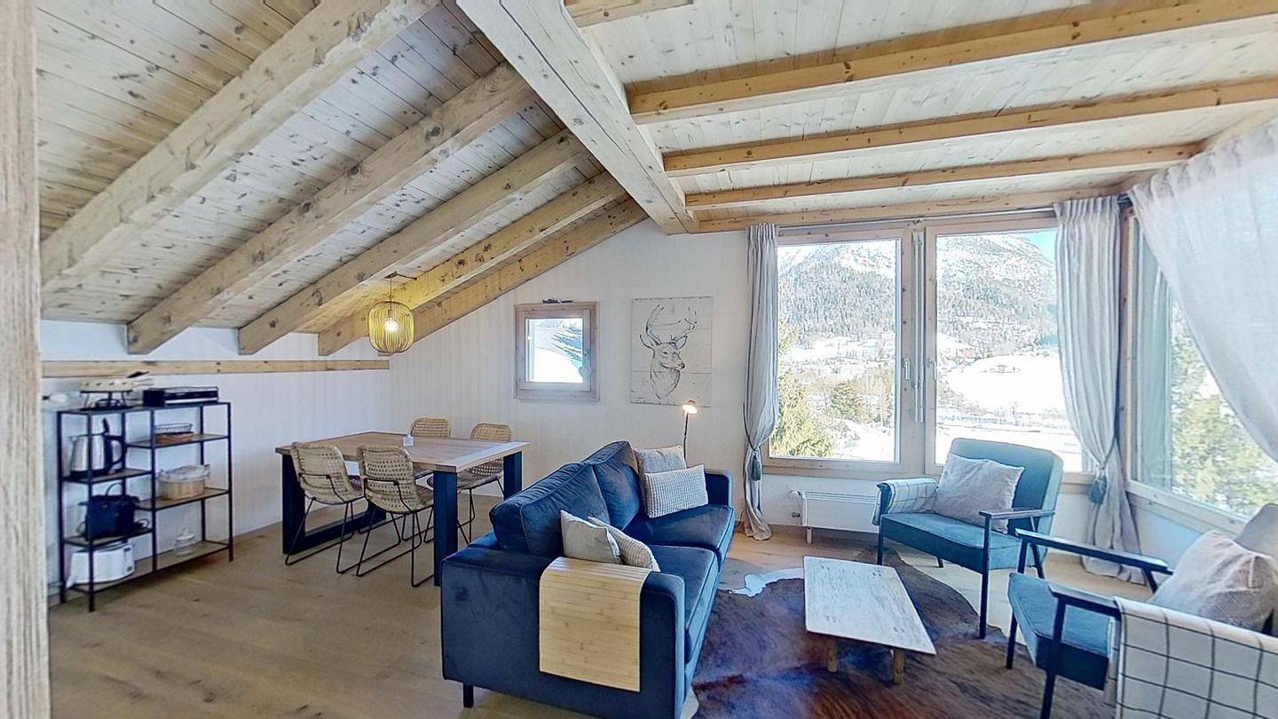 Ganze Wohnung, Ferienwohnung für 2 Personen mit Ausblick in La Punt-Chamues-ch, Oberengadin