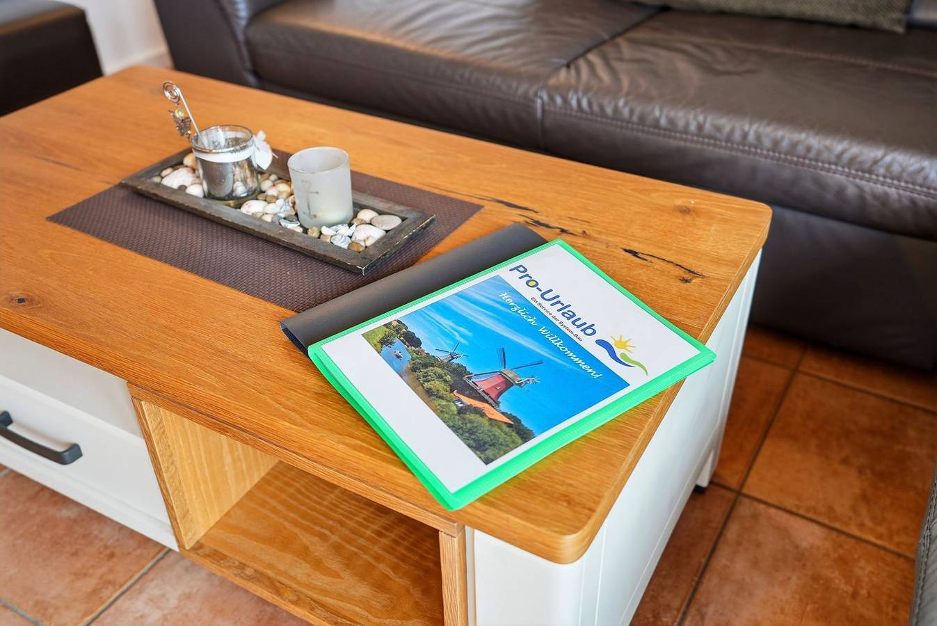 Ferienhaus Waterkieker: Idyll am Wasser in Greetsiel in Greetsiel, Krummhörn