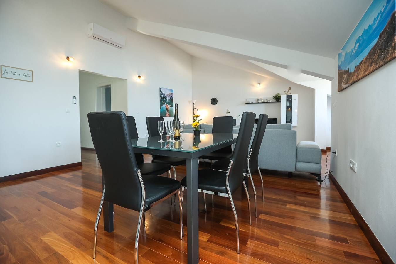 Ganze Wohnung, Apartments Seafront in Nevidane, Pasman