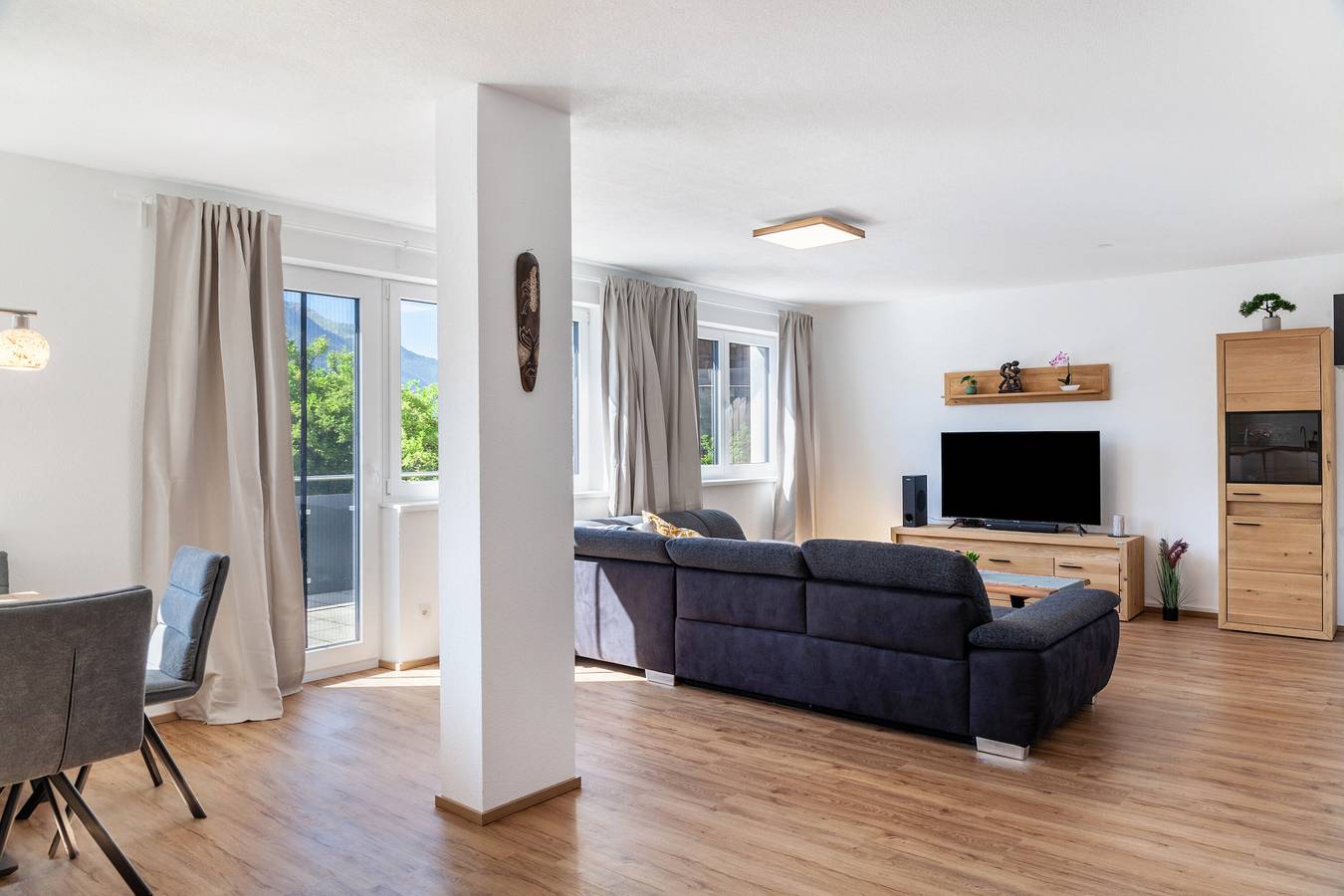 Hel lägenhet, Apartment 'Manu's Bergblick' with Mountain View, Private Terrace and Wi-Fi in Kaunergrat, Arzl im Pitztal