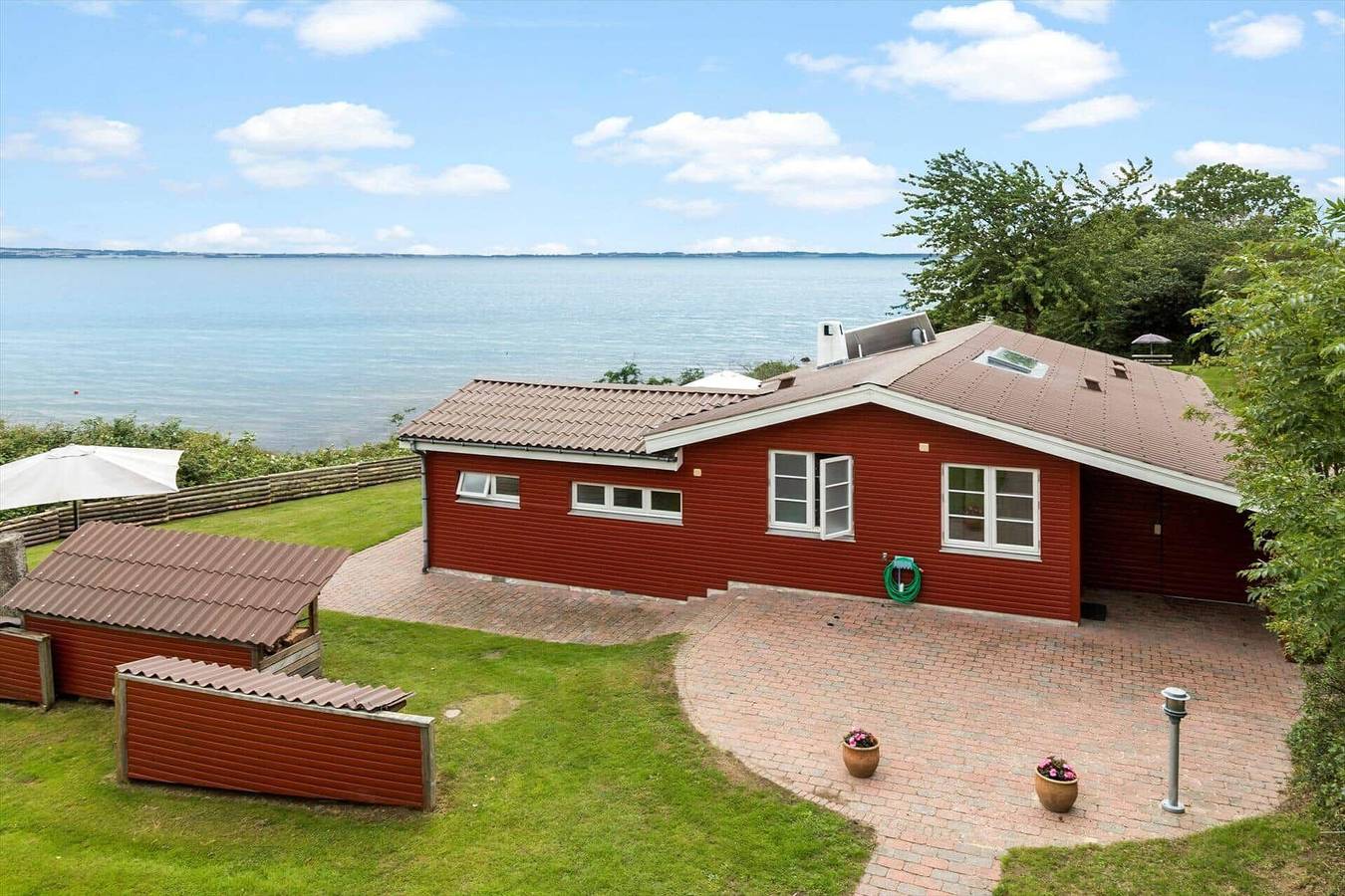 8117 Rønde - Strandvejen 93 in Rønde, Djursland