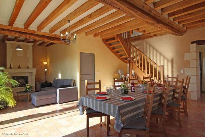Location de vacances pour 8 personnes, avec jacuzzi et jardin dans Perche-en-Nocé - 2