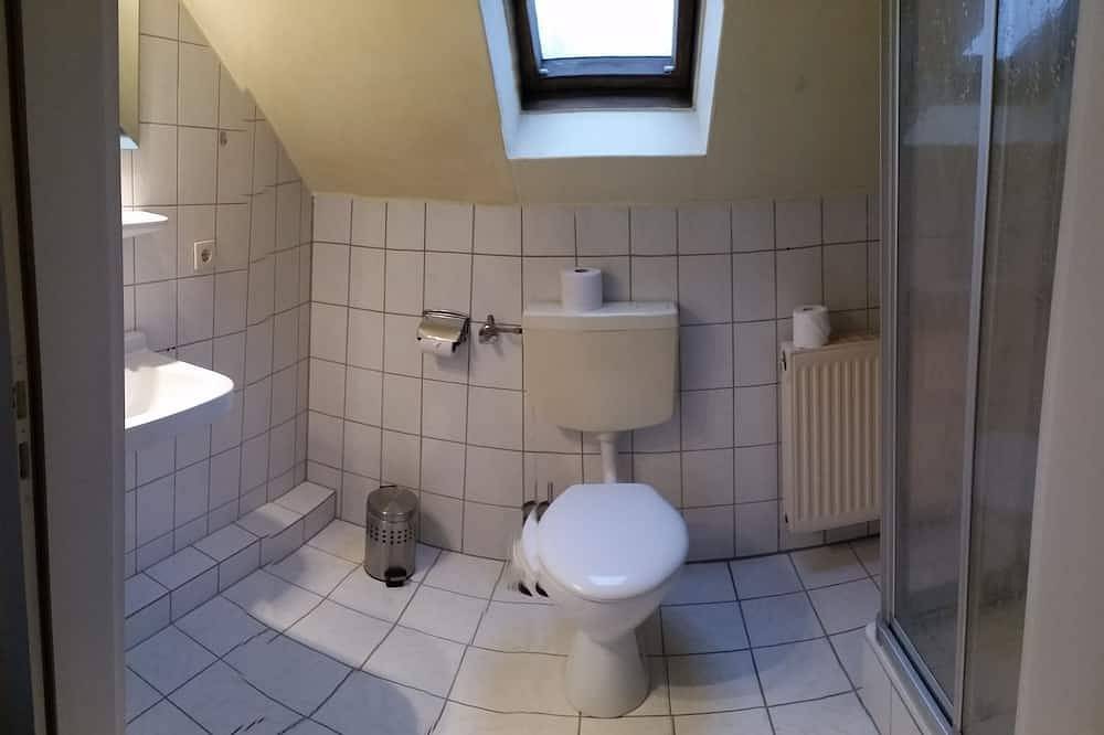 Familienfreundliches Ferienhaus im Maisfeld  in Alleinlage, Hunde erlaubt. in Blomberg (Ostfriesland), Landkreis Wittmund