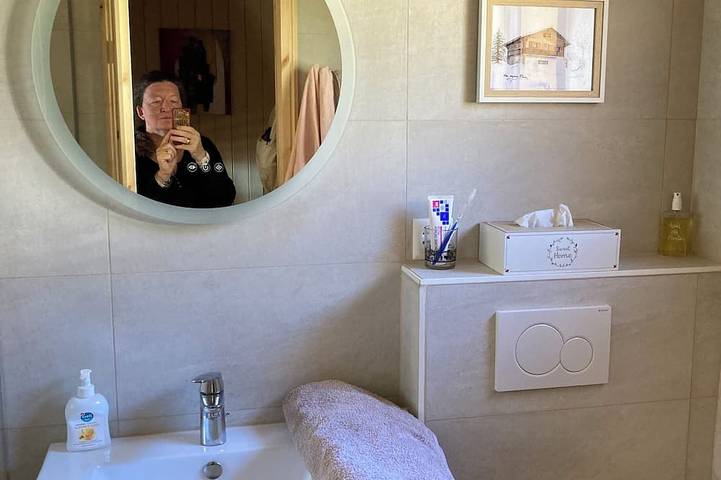 Gîte pour 6 personnes, avec sauna ainsi que jardin et balcon, animaux acceptés à Leysin - 2