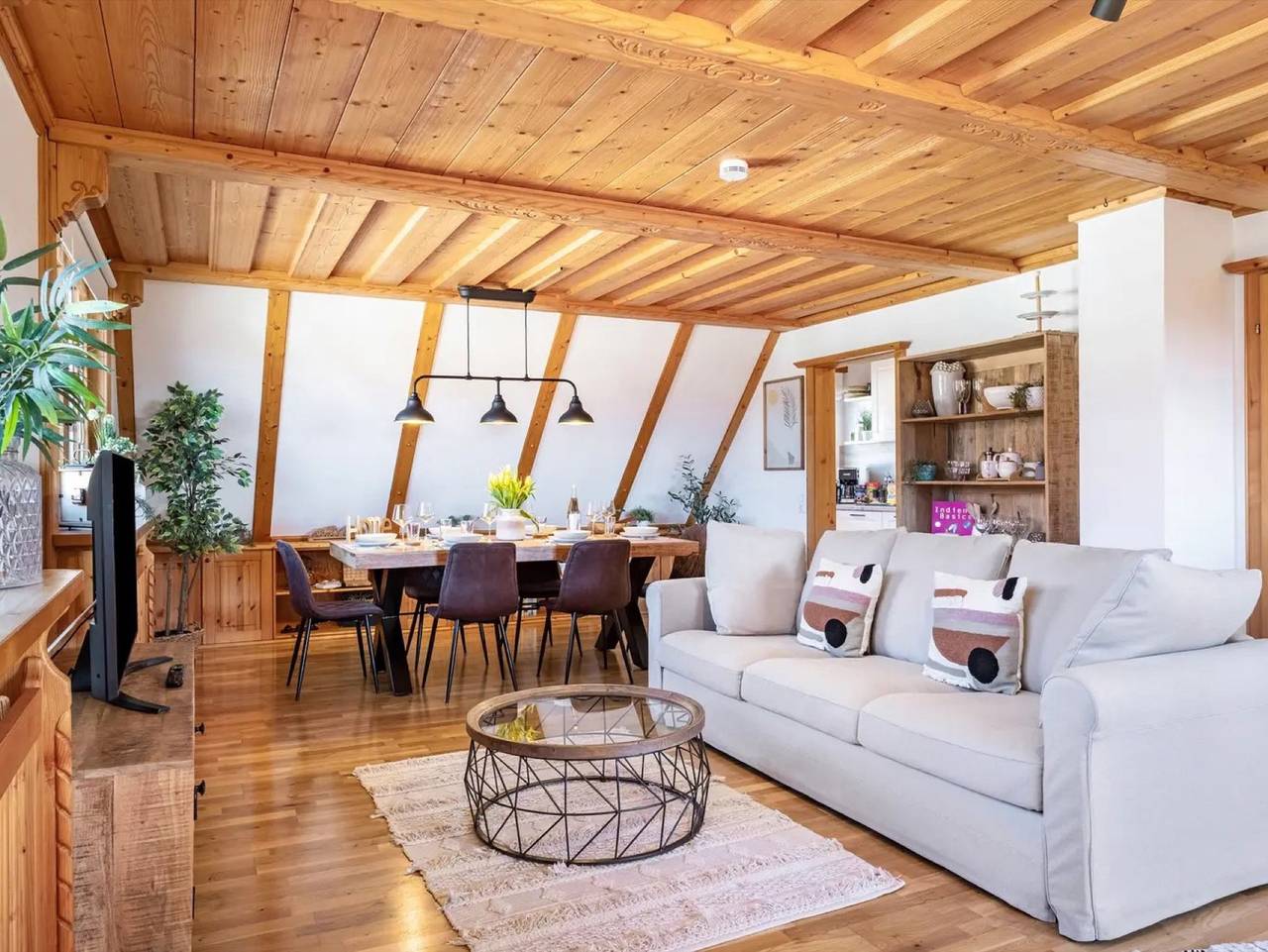 Ganze Ferienwohnung, Landhaus Alpenpanorama - Ferienwohnung Familienglück in Göschweiler, Löffingen