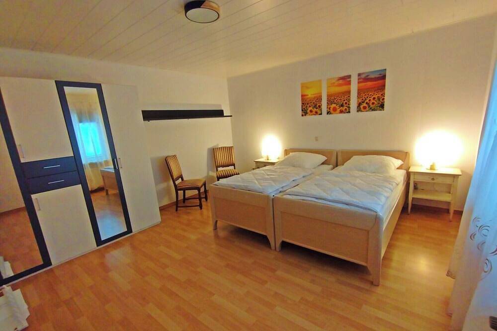 Ganze Wohnung, Cosy holiday flat in a quiet location, close to Luxembourg and Trier in Ralingen, Landkreis Trier-Saarburg