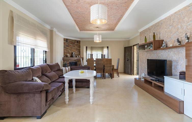 Casa de vacaciones para 8 personas, con jacuzzi además de jardín y piscina en Sierra de Cádiz - 3