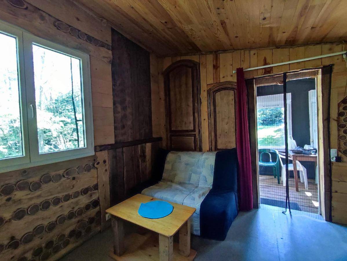 Petit chalet dans le coeur des Pyrénées Ariegeoises in Lescure, Parc naturel régional des Pyrénées ariégeoises