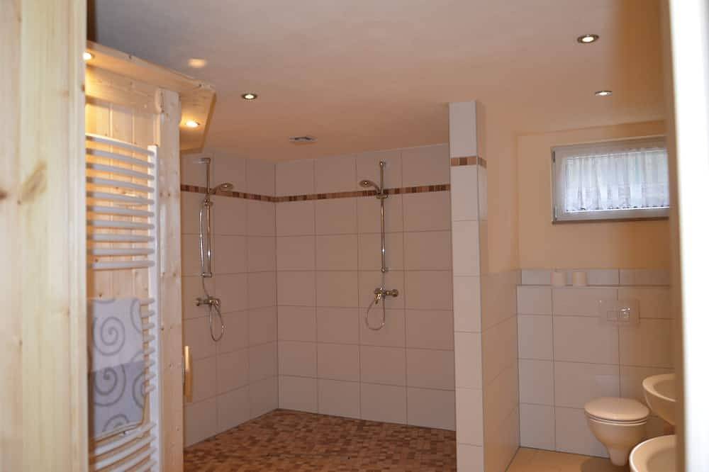 Vacation home at the Bärenstein for 2-8 persons with 140 m² living space, Sauna in Struppen, Elbsandsteingebirge