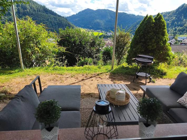 Holiday apartment for 4 people, with garden