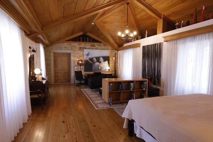 Location de vacances pour 14 personnes, avec jacuzzi et jardin ainsi que piscine et balcon dans Facha - 4