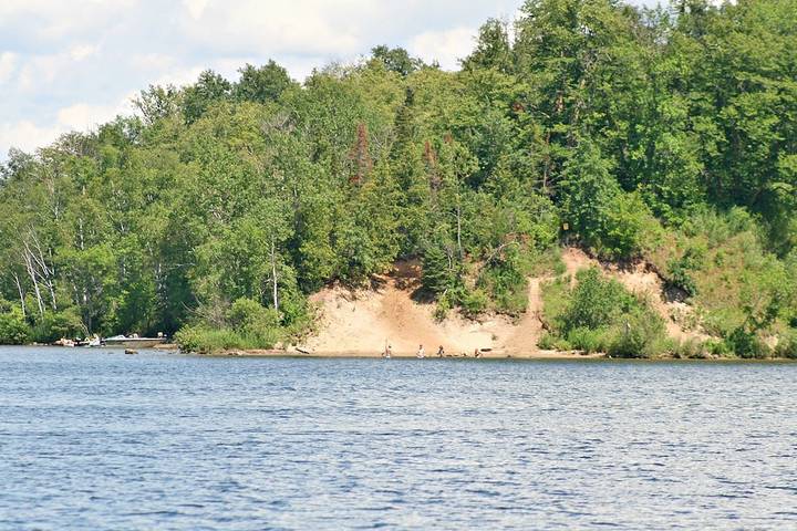 Log cabin for 2 people, with hot tub and yard in Minnesota