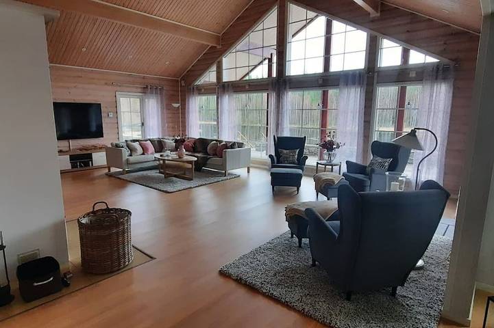 Traumhaus am See mit Sauna, Kamin, WLAN, Empore/Loft, Boot, Kanu, Doppelgarage in Nybro und Umgebung