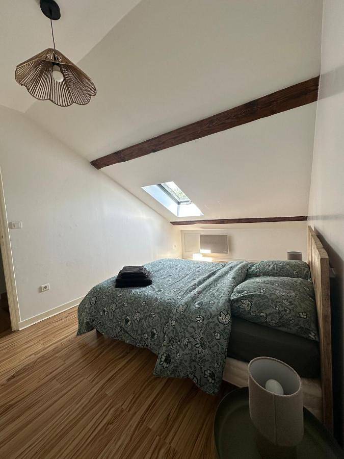Appartement entier, One-Bedroom Apartment in Saint-Vit, Doubs