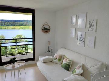 Gîte pour 4 personnes, avec balcon et vue dans Lac de Saint-Point