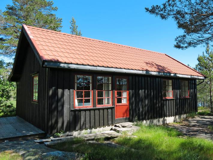 Ferienhaus für 6 Personen, mit Terrasse und Seeblick - 1