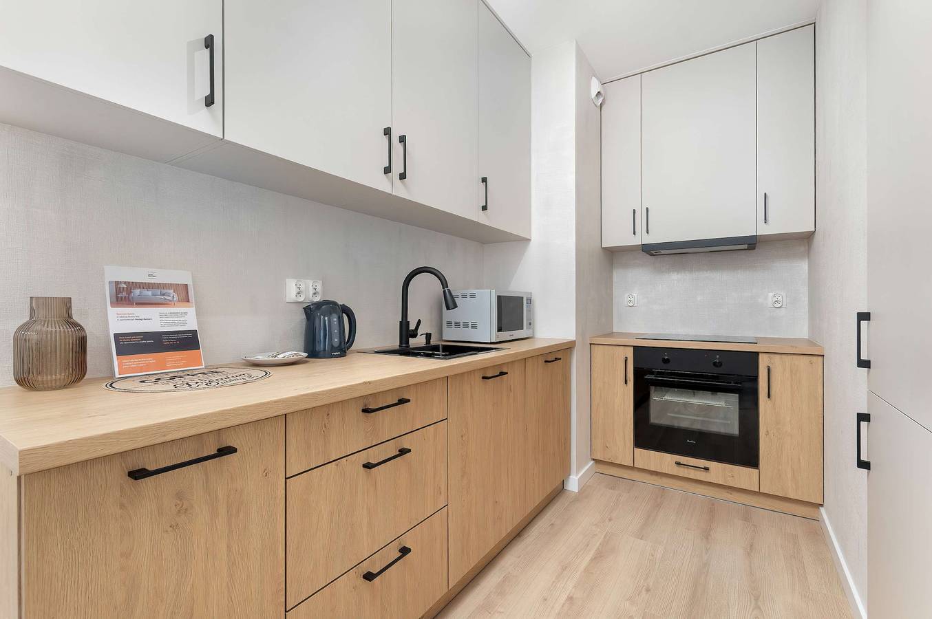 Ganze Wohnung, Cozy Apartment with Parking | Workspace | Balcony in Rzeszów, Karpatenvorland