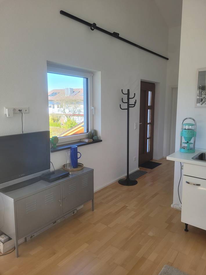 Ganze Ferienwohnung, Ferienwohnung Radlerweg - Ferienwohnung 35qm für max. 3 Personen in Gstadt am Chiemsee, Chiemsee