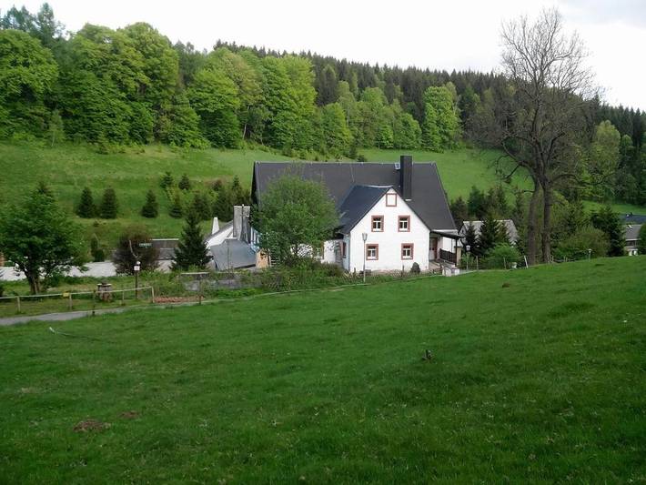 Ferienhaus für 4 Personen, mit Terrasse und Garten