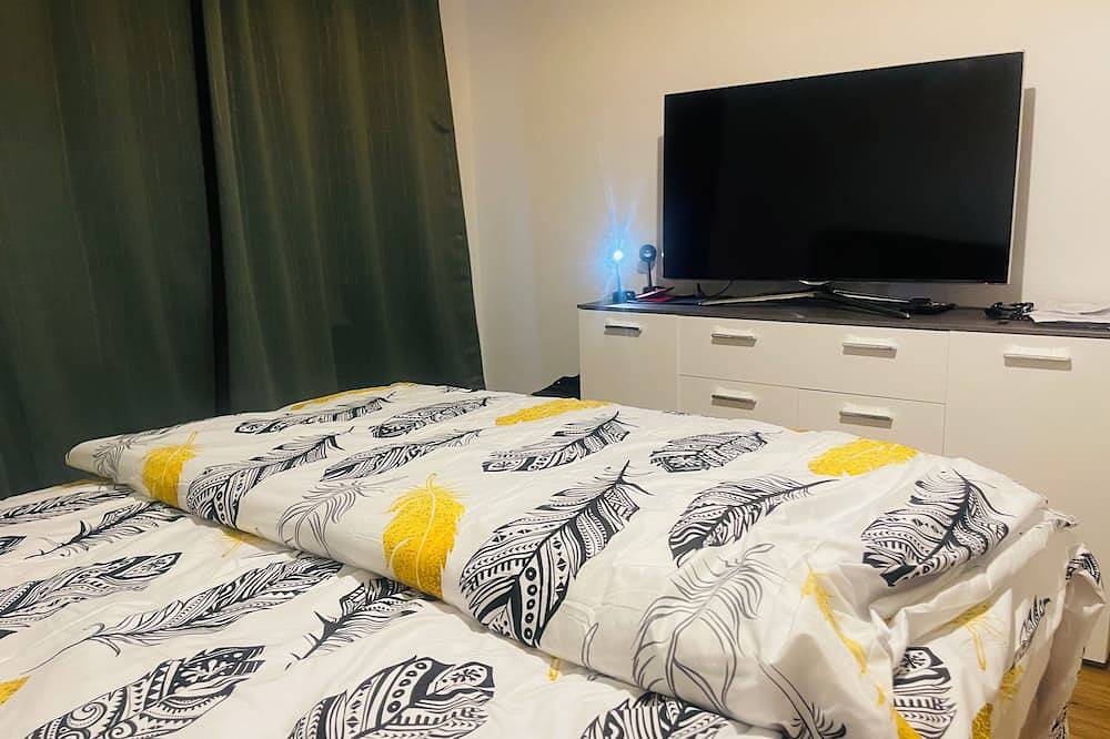 Entire apartment, 3 Room Apartment close to Airport and Fair( Up to 6 Guests, Garage, Wifi) in Leinfelden-Echterdingen, Landkreis Esslingen