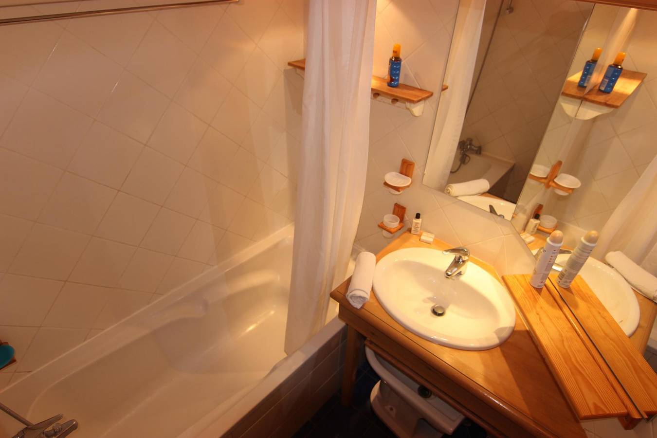 Appartamento intero, Résidence Chalet le Cristallo - Appartamento 3 stanze per 6 persone (12) in Val Thorens, Le tre valli