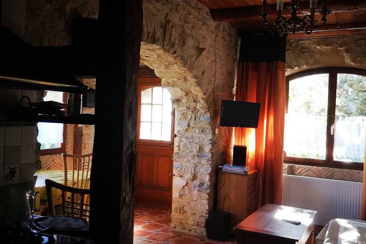 Gîte pour 4 personnes, avec jardin et sauna ainsi que piscine et jacuzzi à Lagorce - 4