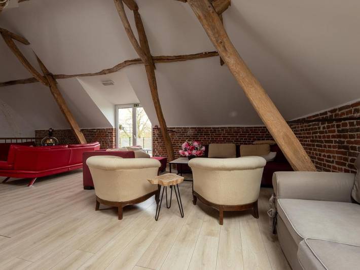 Location de vacances pour 2 personnes, avec Terrasse et Jardin à Leuze-en-Hainaut