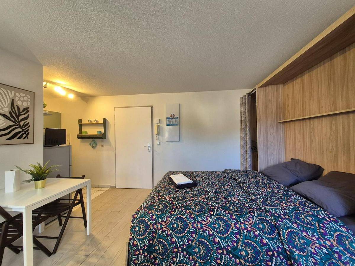 Appartement entier, Le studio, 28m2 près de tout in Chilly-Mazarin, Essonne