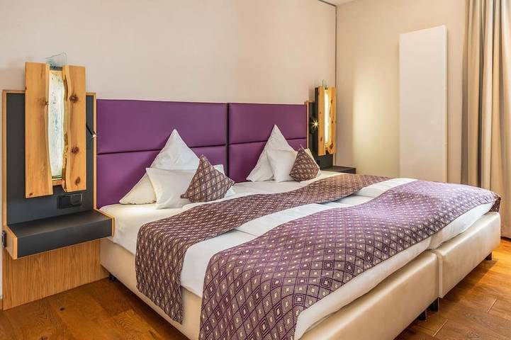 Ganze Wohnung, Wellvital, 86 qm Souterrain, 2 separate Schlafzimmer, 2 Bäder in Bad Endorf, Chiemsee