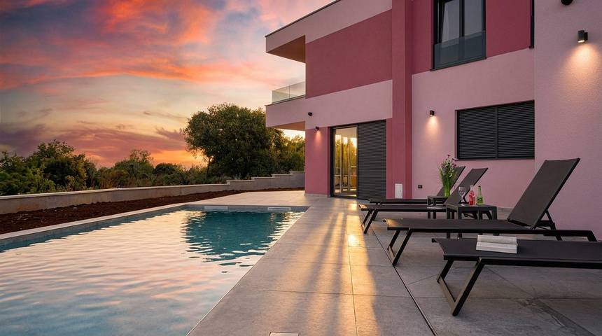 Villa für 8 Personen, mit Pool und Garten, mit Haustier in Premantura - 2