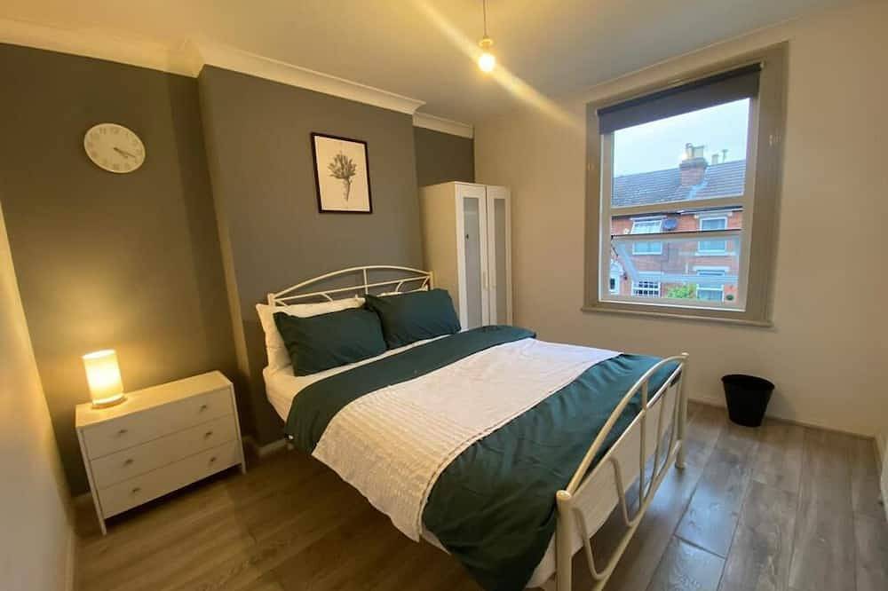 Beautiful, 5bed Family sized whole house whole house,<1mile from city centre in Colchester, Essex