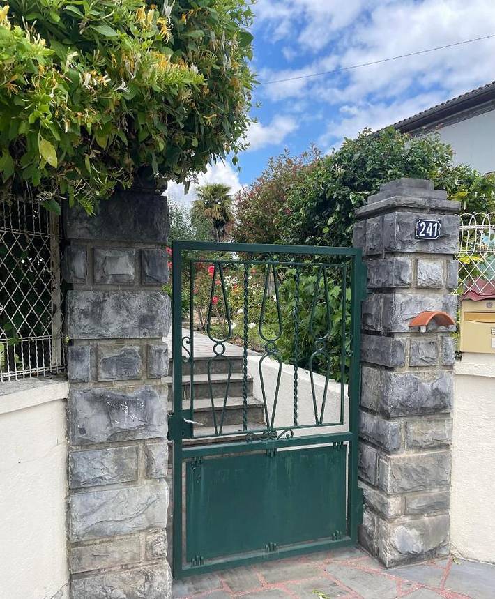 Gîte pour 6 personnes, avec jardin et vue, animaux acceptés à Lannemezan - 3