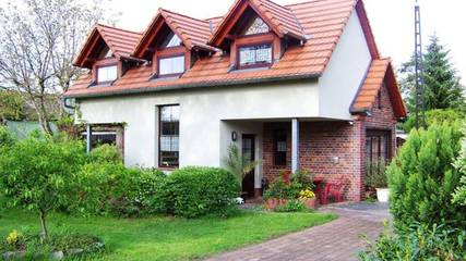 Ferienhaus für 4 Personen, mit Garten in Senftenberg