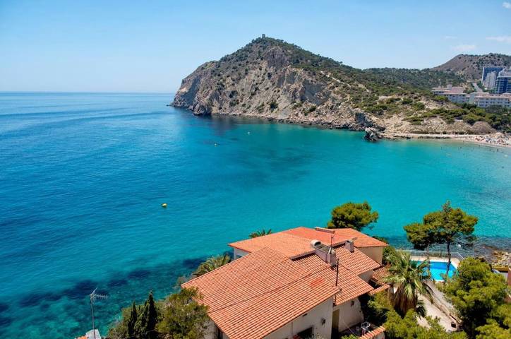 Aparthotel para 7 personas, con vistas además de jardín y piscina, Se admiten mascotas - 1