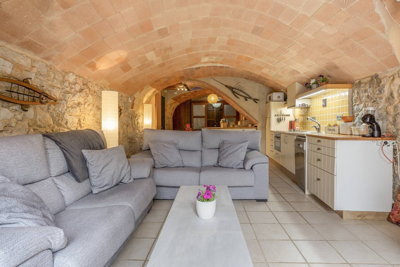 Appartement entier, Appartement Costa Brava Can Chris avec jardin privé et Wi-Fi in Bellcaire d'Empordà, Costa Brava