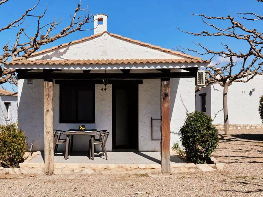 Camping Taiga Lake Caspe - Bungalow 4 personas - Bungalow 3 Habitaciones 4 Personas Aire Acondicionado in Caspe, Provincia de Zaragoza