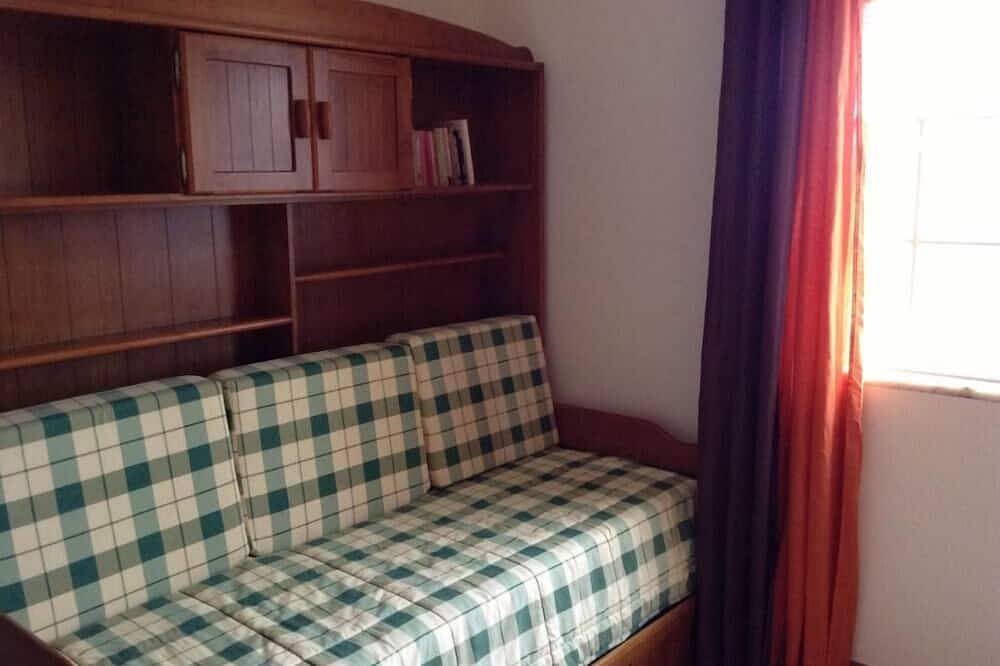 Superb Ferienvilla in der Nähe des Meeres. in Arrifana, Aljezur