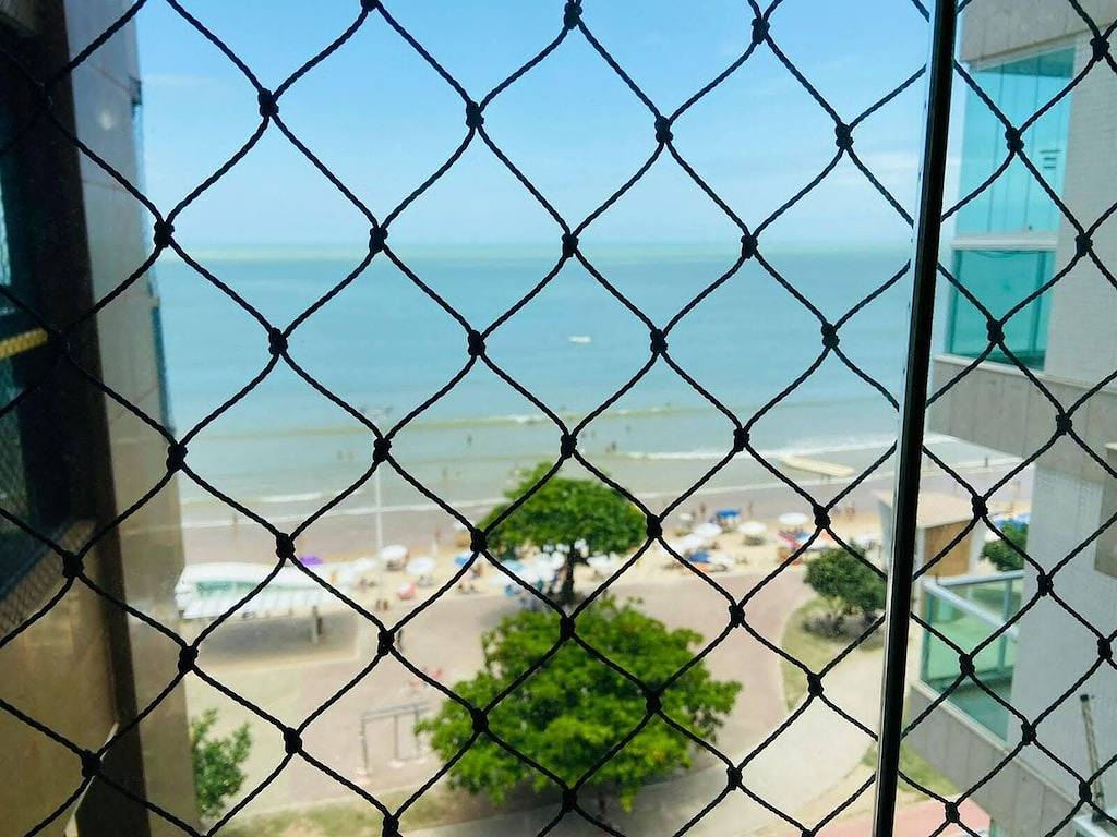 Ganze Wohnung, 4 Schlafzimmer direkt am Meer bis zu 12 Personen in Guarapari, Região Metropolitana da Grande Vitória