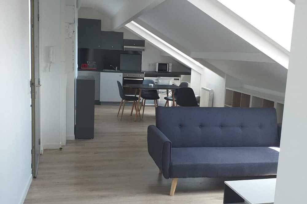 Location Meublée F2 in Pontault-Combault, Seine-et-Marne