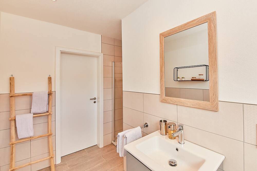 Habitacion Doble-Económico-Baño Privado in Zeltingen-Rachtig, Bernkastel-Kues y alrededores
