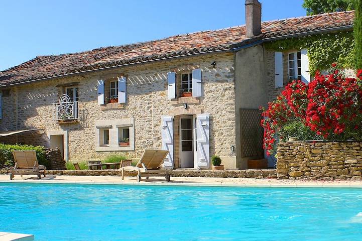 Agriturismo pour 12 personnes, avec jardin et jacuzzi à Saint-Paulet